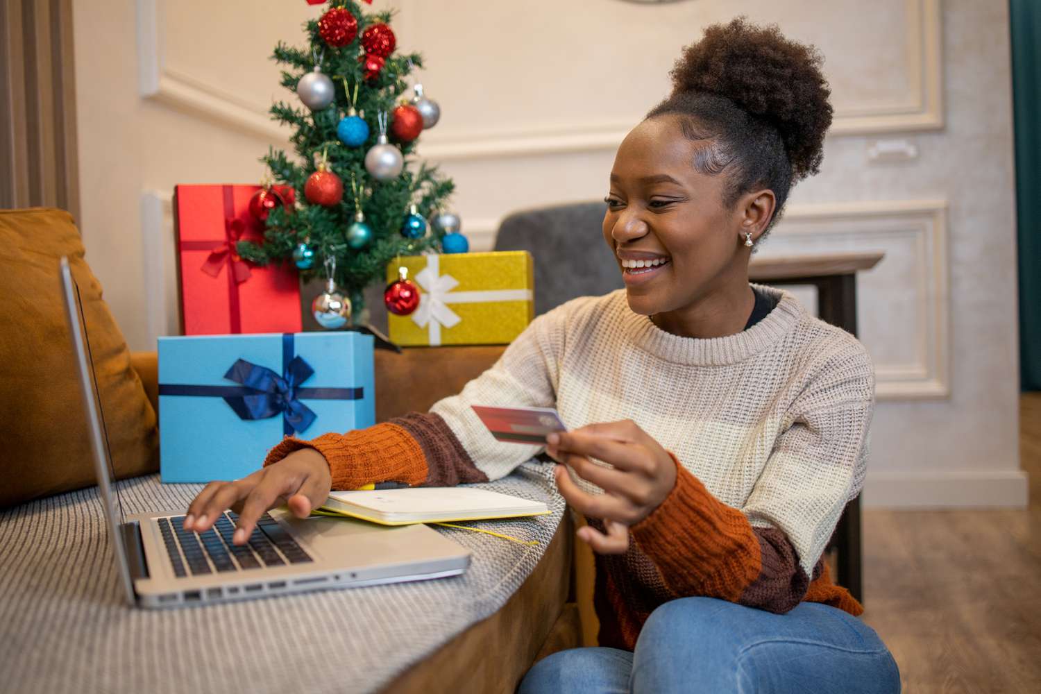 Understanding Holiday Shopper Behaviour