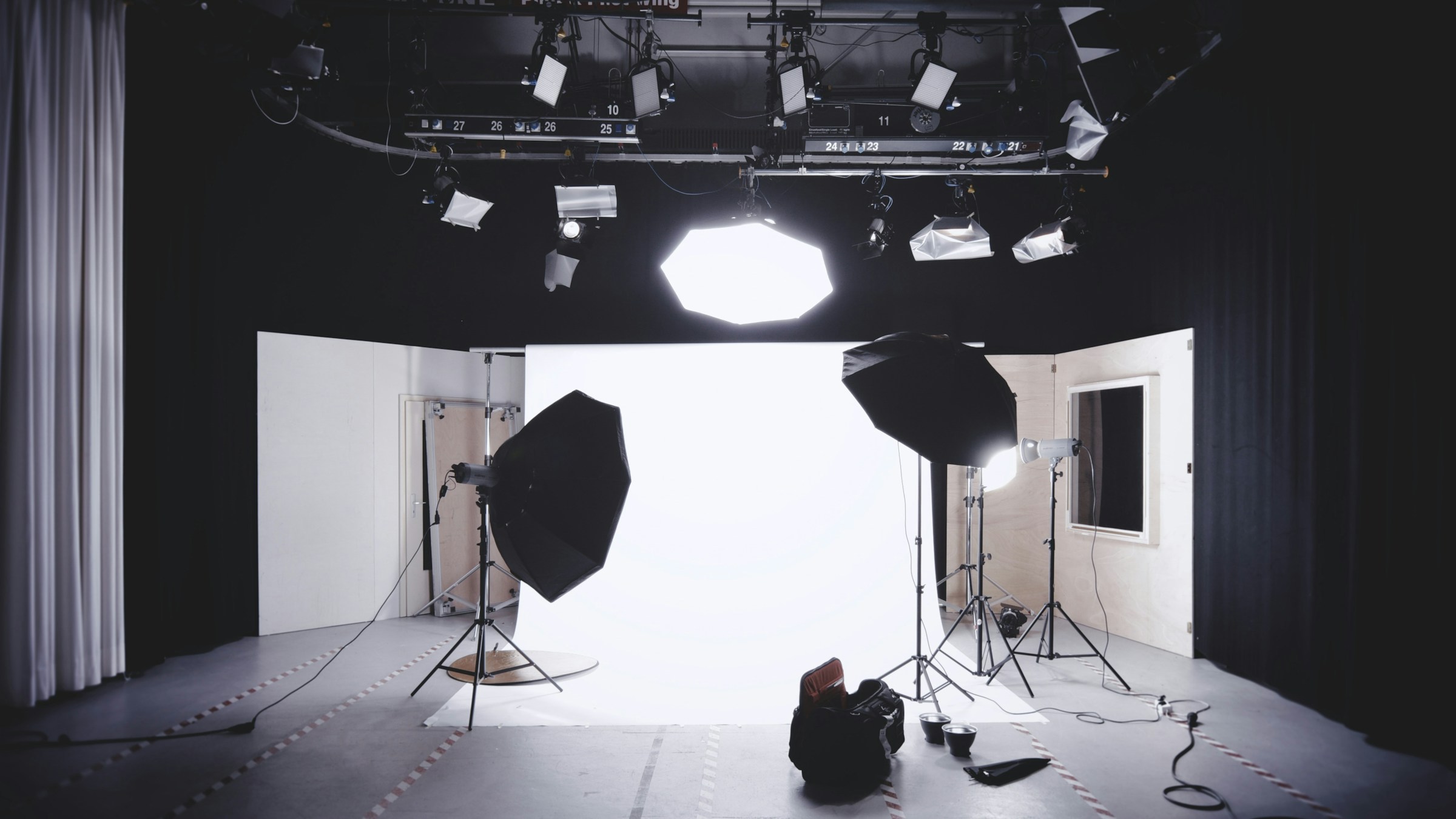 a small setup - Ecommerce Fashion Photography