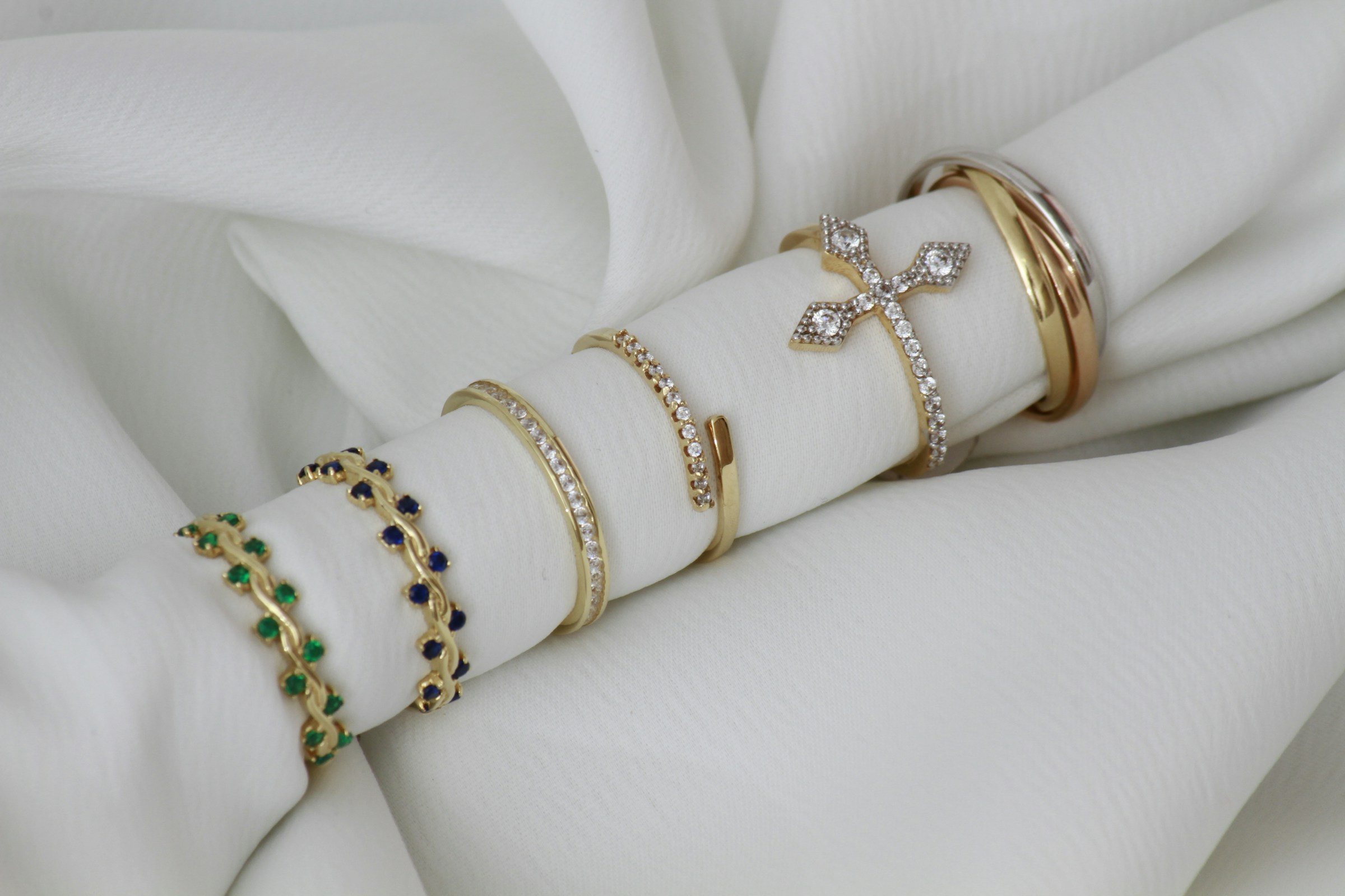 choosing the ideal background - Background for Jewellery Photography