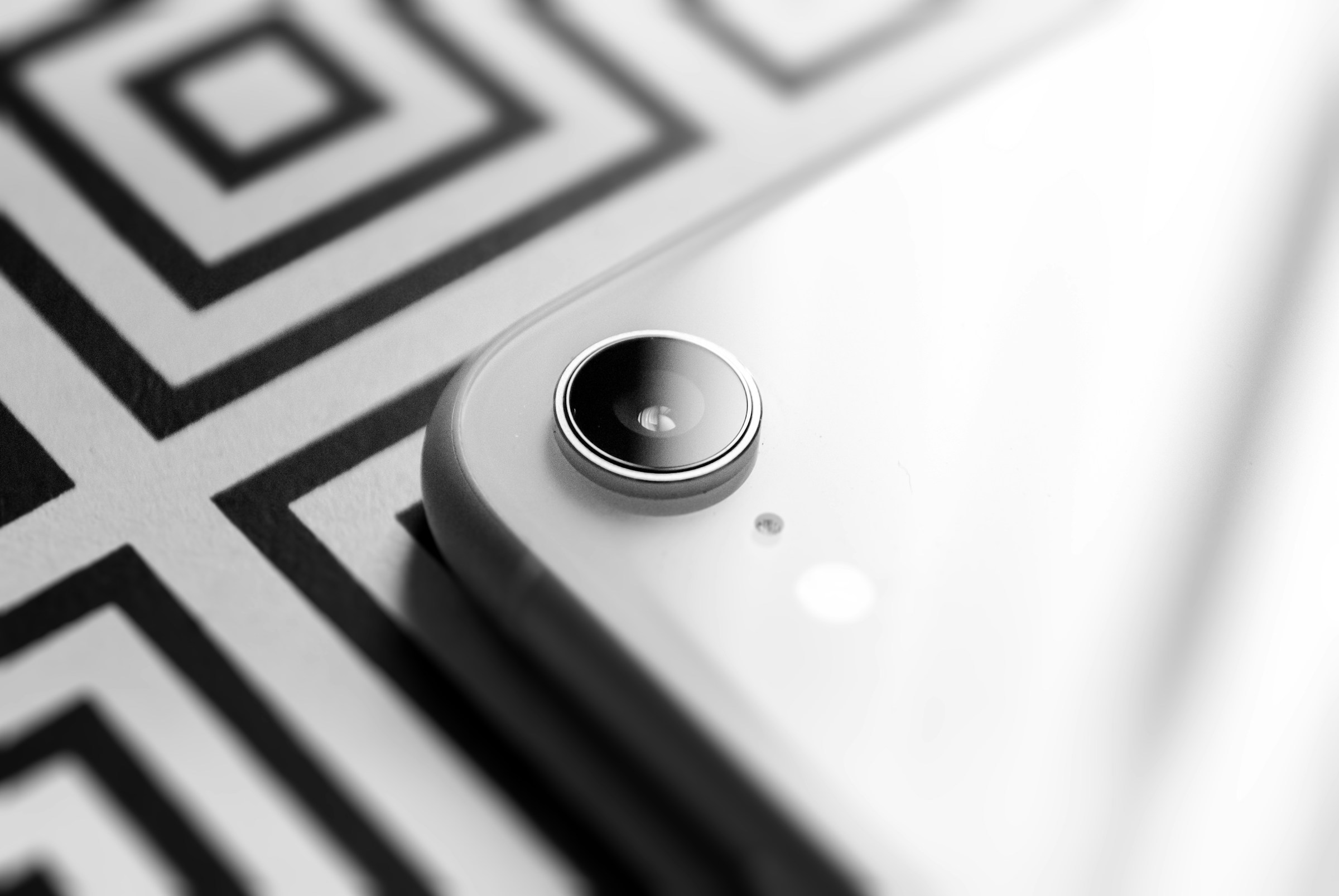 phone camera - How to Take Pictures of Jewelry With a Phone
